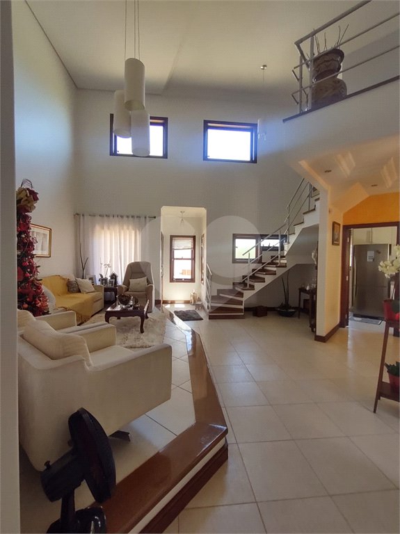 Casa à venda com 3 quartos, sendo 1 suíte, em Jardim Panorama, Valinhos, SP
