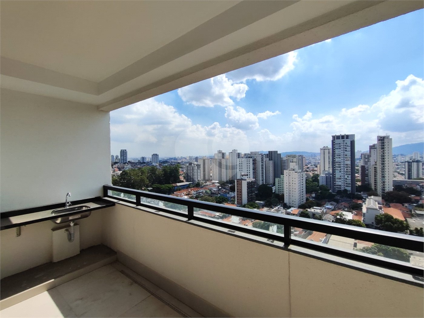 Apartamento à venda com 2 quartos, sendo 1 suíte, em Santa Teresinha, São Paulo, SP