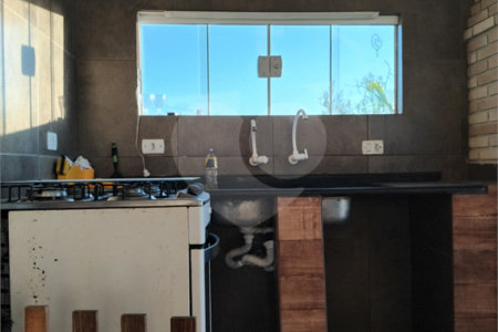 Chácara à venda com 3 quartos, sendo 1 suíte,  em Botujuru, Mogi das Cruzes, SP