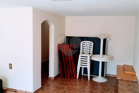 Chácara à venda com 5 quartos, sendo 1 suíte,  em Alpes do Sarapu, Salto de Pirapora, SP