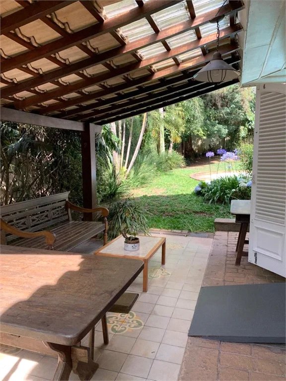 Sobrado à venda com 4 suítes em Fazenda Morumbi, São Paulo, SP