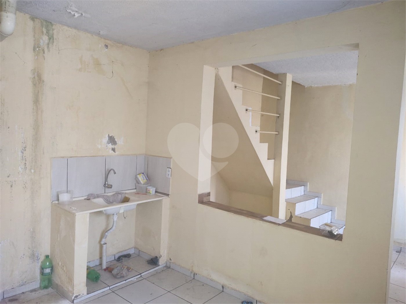 Kitnet à venda com 2 quartos em Residencial Jardim Pauliceia, Cuiabá, MT