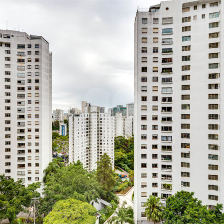 Apartamento à venda com 4 quartos, sendo 2 suítes, em Morumbi, São Paulo, SP