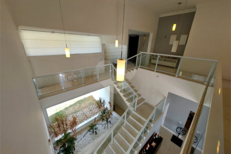 Casa à venda ou para alugar com 4 suítes no condomínio Jardim Primavera, Louveira - SP