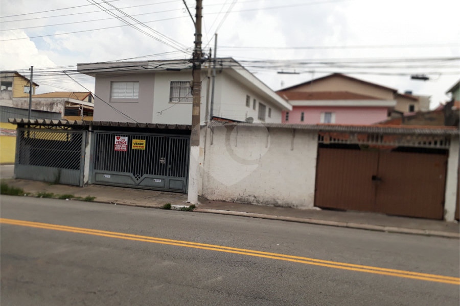 Sobrado à venda com 3 quartos, sendo 1 suíte, em Tremembé, São Paulo, SP