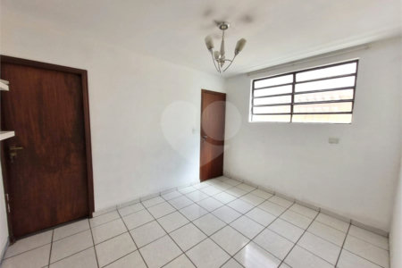 Sobrado à venda com 3 quartos, sendo 1 suíte,  em Jardim Ester Yolanda, São Paulo, SP
