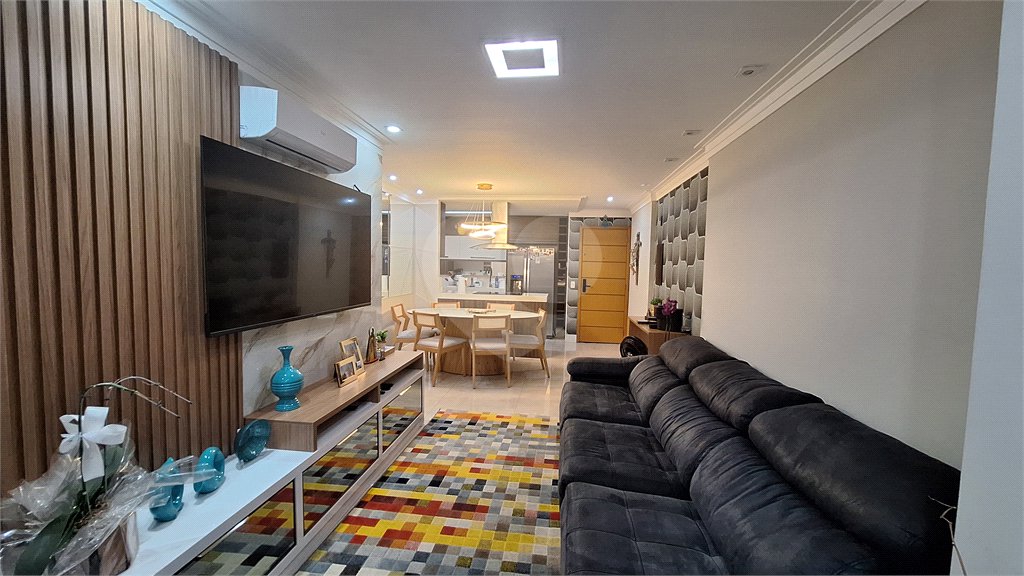 Apartamento à venda com 3 quartos, sendo 1 suíte,  em Vila Leonor, São Paulo, SP