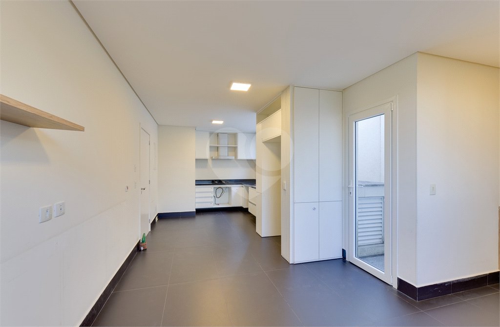 Casa à venda com 4 suítes no condomínio Porto Fino, São Paulo - SP