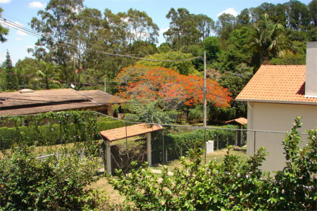 Casa à venda com 3 quartos, sendo 1 suíte, no condomínio Estância Marambaia, Vinhedo - SP