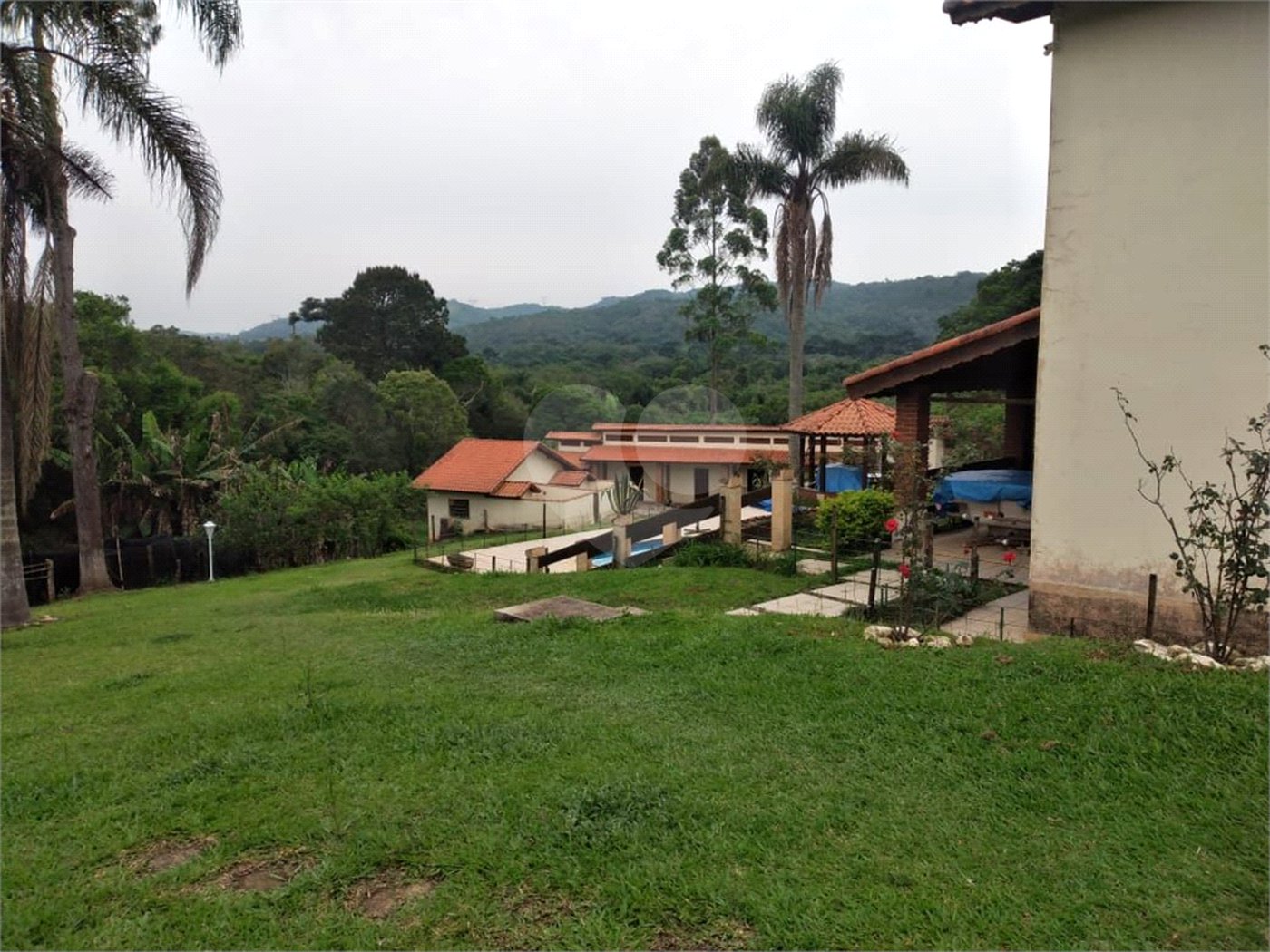Chácara à venda com 4 quartos, sendo 3 suítes, em Ibiúna, Ibiúna, SP