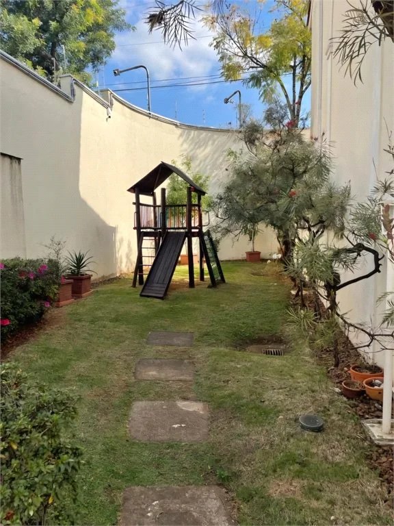 Casa à venda com 3 quartos, sendo 1 suíte, no condomínio Villas de São Francisco, São Paulo - SP
