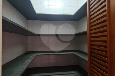 Casa à venda com 3 suítes no condomínio Vinhas da Vista Alegre - Lado Sede, Vinhedo - SP