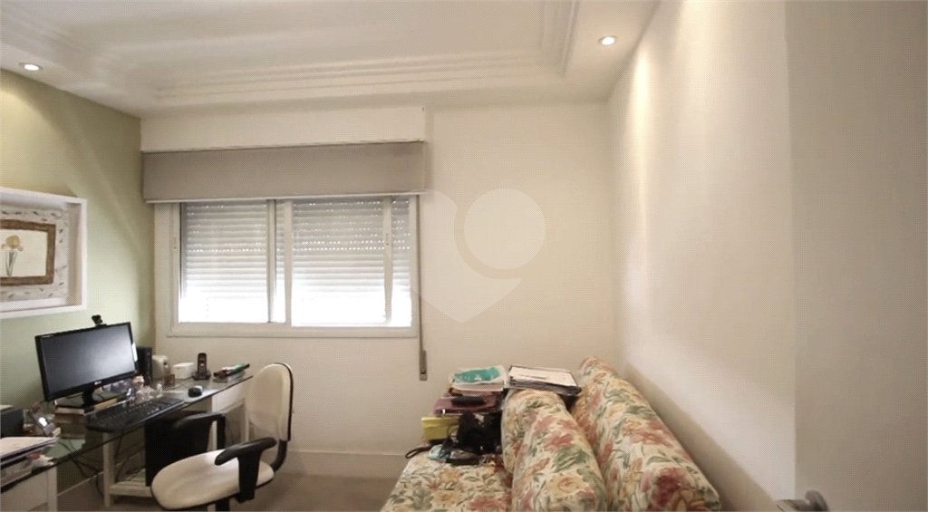 Apartamento à venda com 3 quartos, sendo 1 suíte, em Higienópolis, São Paulo, SP