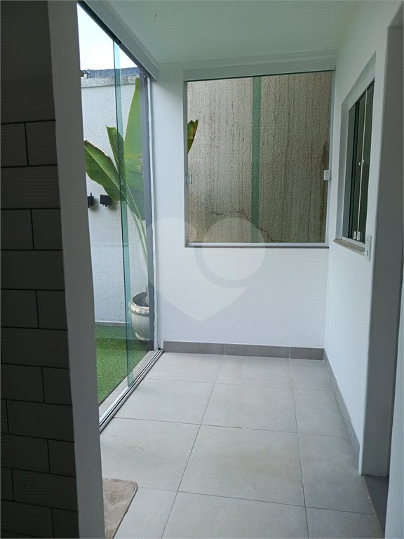 Casa à venda com 3 quartos, sendo 1 suíte, no condomínio Paraíso Classe A, Rio de Janeiro - RJ
