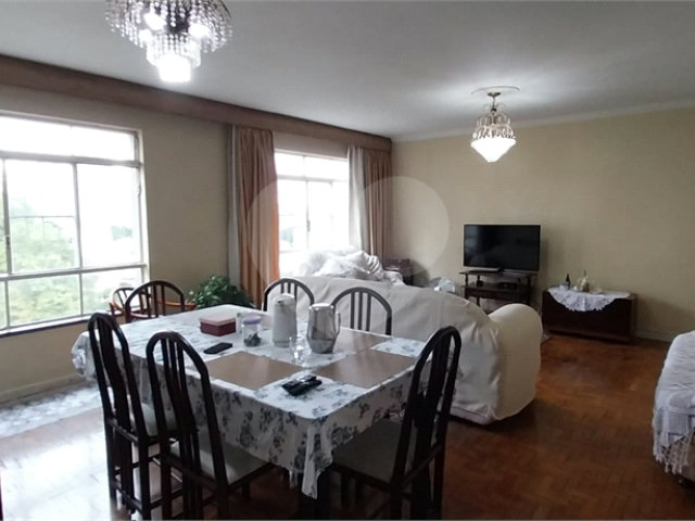 Apartamento à venda com 3 quartos, sendo 1 suíte,  em Bela Vista, São Paulo, SP