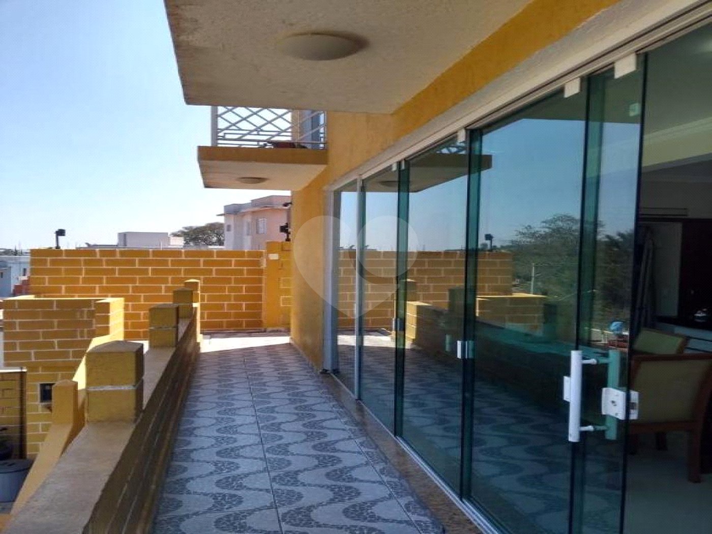 Casa à venda com 2 quartos no condomínio Portal do Bosque, Louveira - SP