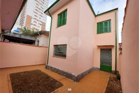 Sobrado à venda com 3 quartos em Vila Gumercindo, São Paulo, SP
