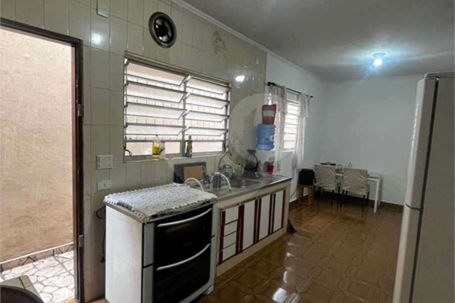 Sobrado à venda com 3 quartos em Tremembé, São Paulo, SP