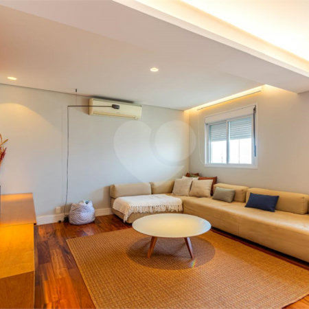 Apartamento à venda com 4 quartos, sendo 3 suítes,  em Real Parque, São Paulo, SP