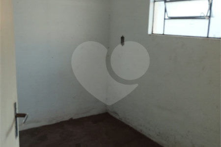 Casa Térrea à venda com 3 quartos, sendo 1 suíte, em Vila Xavier (vila Xavier), Araraquara, SP