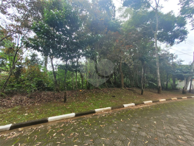 Terreno à venda no condomínio Parque Petrópolis 4 Secção, Mairiporã - SP