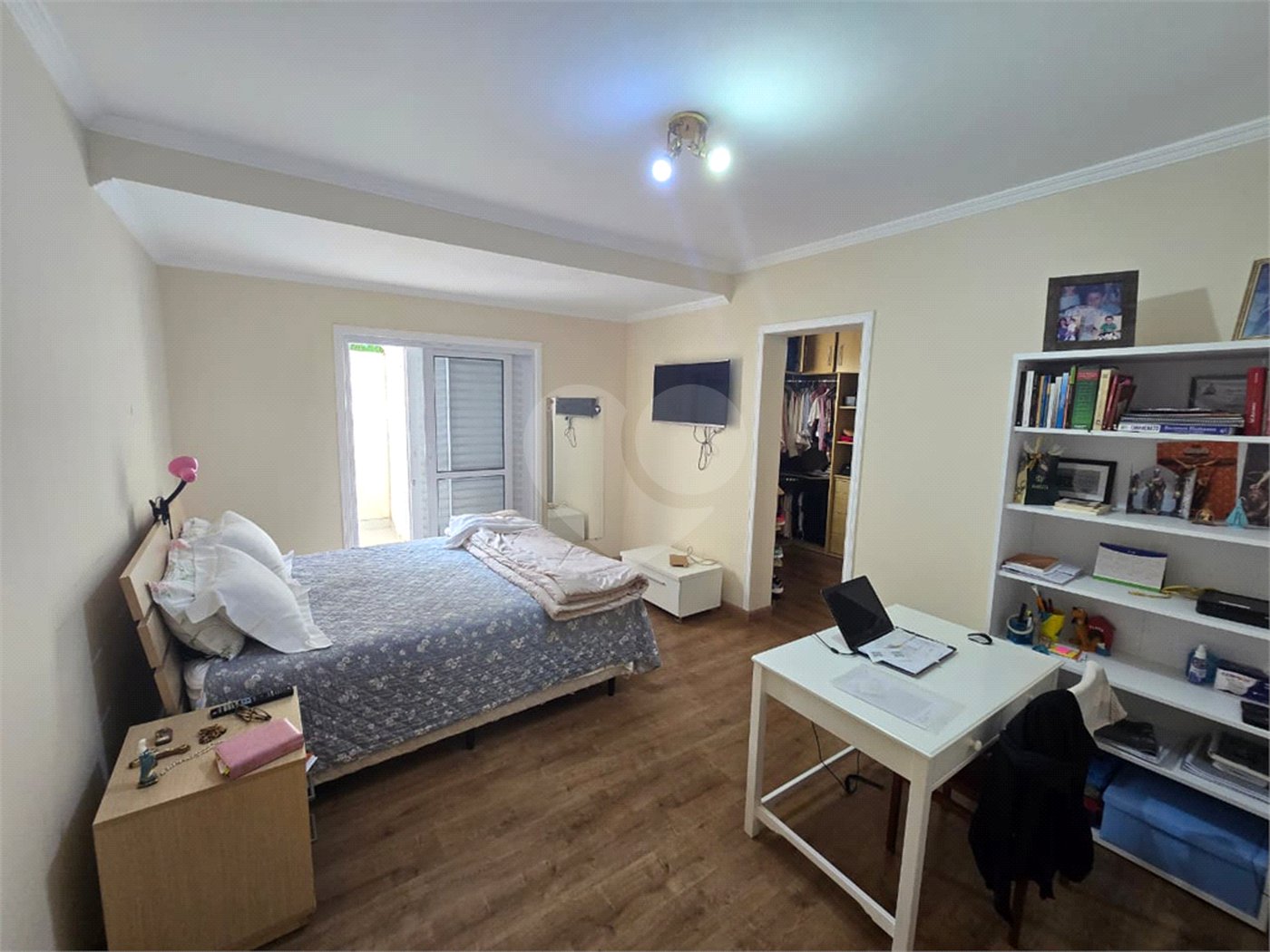 Casa à venda com 4 quartos, sendo 2 suítes,  em Vila Nastri, Itapetininga, SP