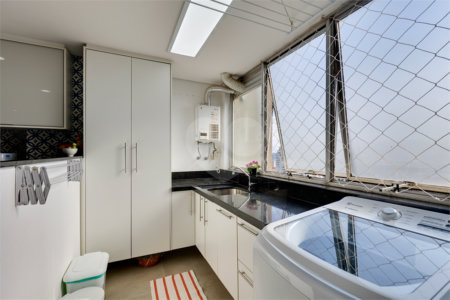 Apartamento à venda com 3 quartos, sendo 2 suítes,  em Alto da Boa Vista, São Paulo, SP