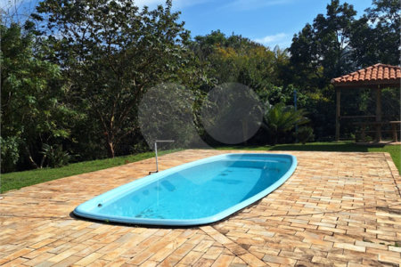 Chácara à venda ou para alugar com 3 quartos, sendo 1 suíte,  em Parque Residencial Itapeti, Mogi das Cruzes, SP