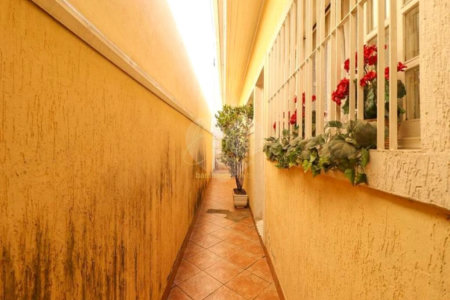 Casa à venda com 4 quartos, sendo 2 suítes, em Jardim Trussardi, São Paulo, SP