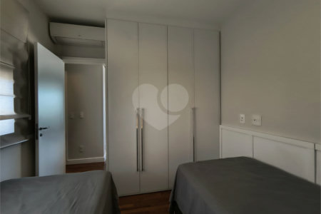 Apartamento à venda com 2 quartos, sendo 1 suíte,  em Vila Cruzeiro, São Paulo, SP