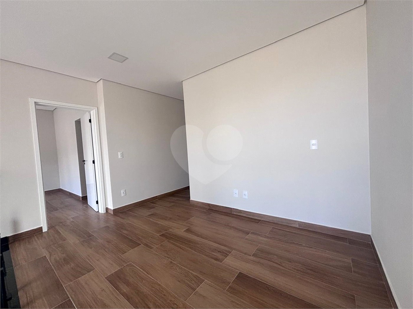 Casa à venda com 3 suítes no condomínio Campos do Conde I e II, Sorocaba - SP