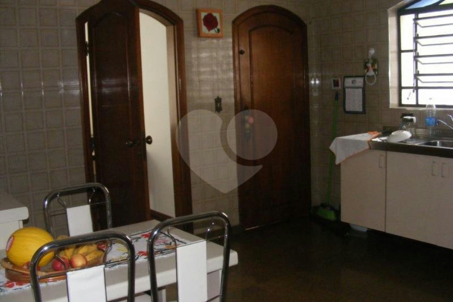 Sobrado à venda com 3 quartos, sendo 2 suítes, em Vila Paulicéia, São Paulo, SP