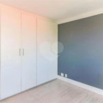 Apartamento à venda com 3 quartos, sendo 1 suíte,  em Cidade São Francisco, São Paulo, SP