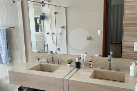 Casa à venda com 3 quartos, sendo 1 suíte, no condomínio Quinta da Boa Vista, Jundiaí - SP