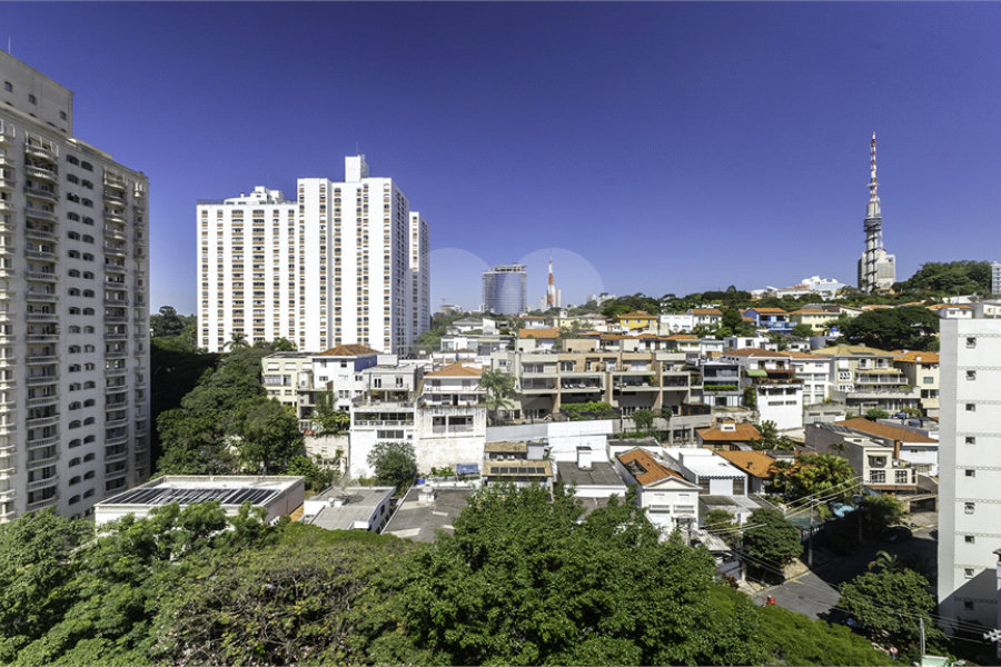 Apartamento à venda com 4 quartos, sendo 3 suítes, em Perdizes, São Paulo, SP