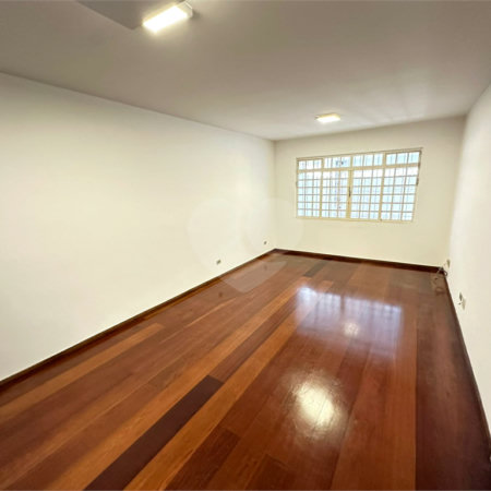 Casa à venda com 3 quartos, sendo 1 suíte, em Jardim Trussardi, São Paulo, SP
