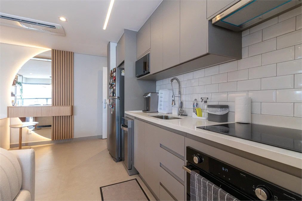 Apartamento à venda com 2 suítes em Santo Amaro, São Paulo, SP