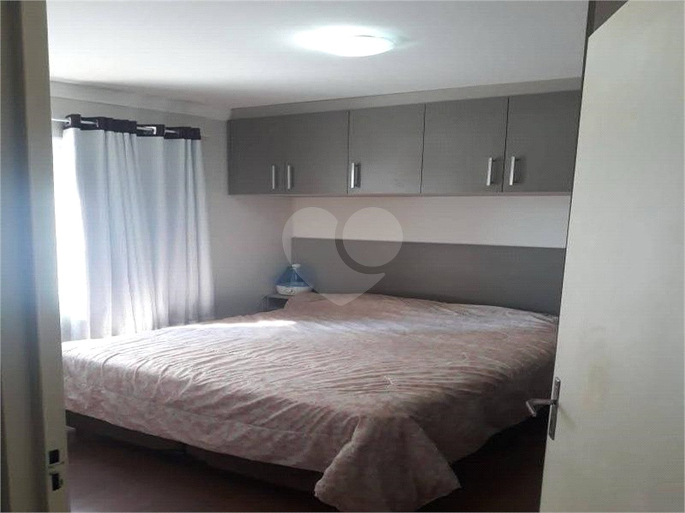 Apartamento à venda com 2 quartos em Vila Fiori, Sorocaba, SP