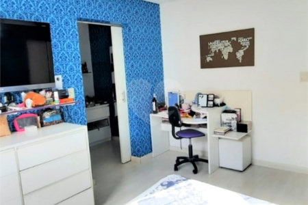 Casa à venda com 5 quartos, sendo 4 suítes, em Água Fria, São Paulo, SP