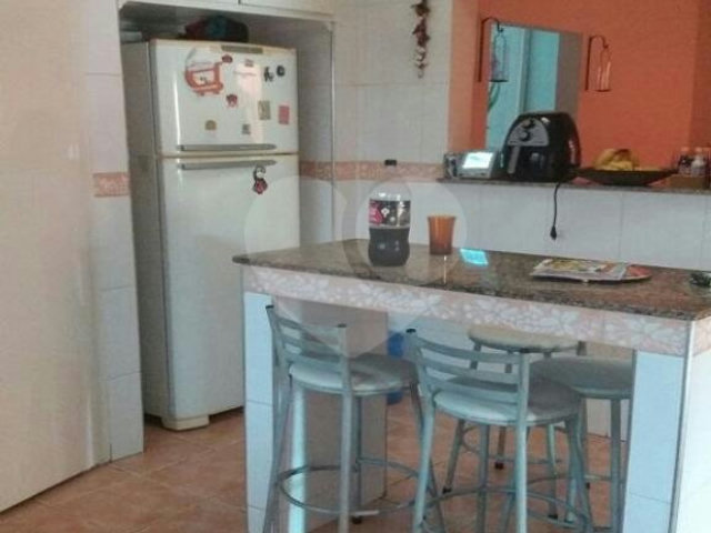 Sobrado à venda ou para alugar com 4 quartos, sendo 1 suíte,  em Santana, São Paulo, SP