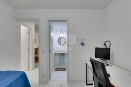 Apartamento à venda com 2 suítes em Santo Amaro, São Paulo, SP
