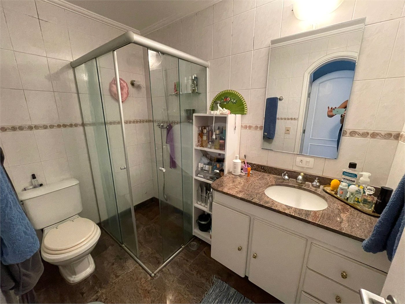 Casa em condomínio à venda ou para alugar com 4 quartos, sendo 3 suítes,  em Jardim Panorama, São Paulo, SP