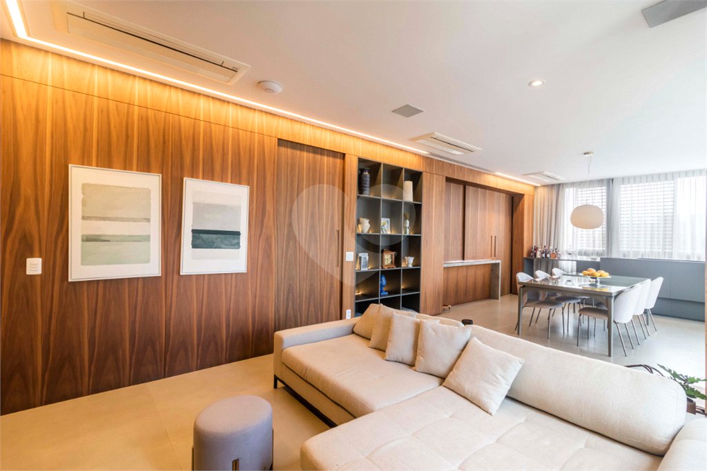 Apartamento à venda com 2 suítes em Brooklin, São Paulo, SP