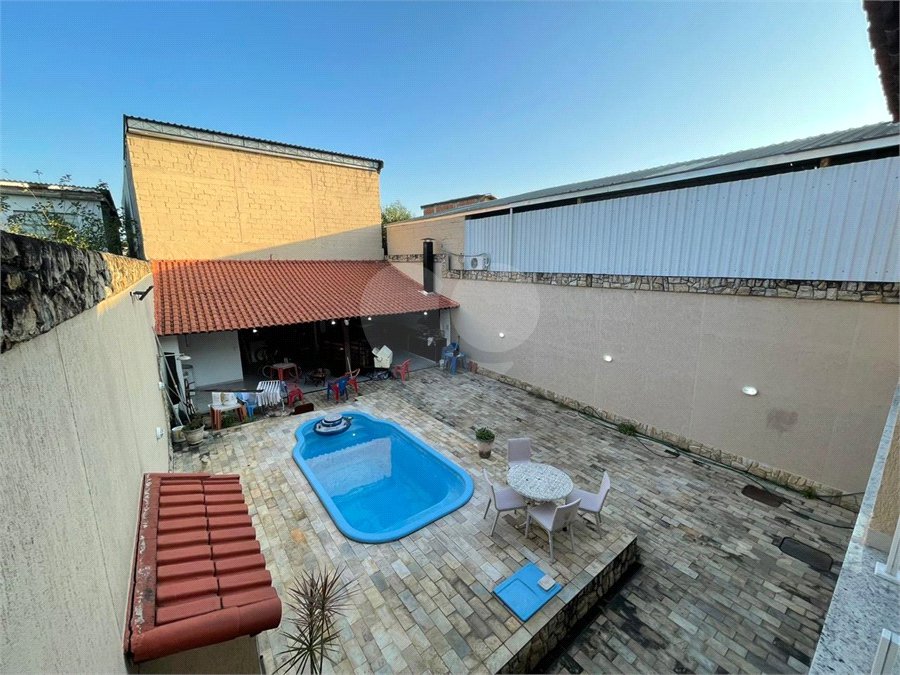 Casa à venda com 4 quartos, sendo 1 suíte, em Campo Grande, Rio de Janeiro, RJ