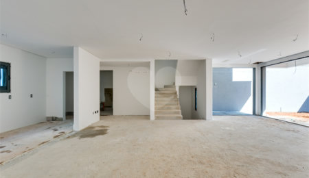 Casa à venda com 4 quartos, sendo 2 suítes,  no condomínio Casa Jardim Ibirapuera, São Paulo - SP