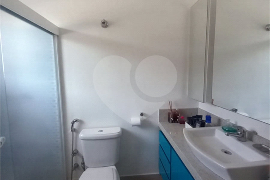 Sobrado à venda com 4 quartos, sendo 2 suítes, em Tremembé, São Paulo, SP