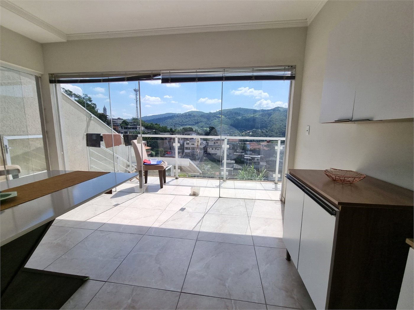 Casa à venda com 3 quartos, sendo 1 suíte, em Serra da Cantareira, Mairiporã, SP