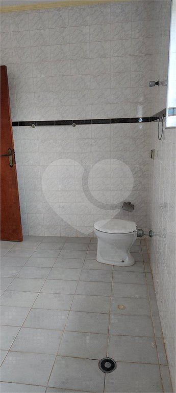 Sobrado à venda com 3 quartos, sendo 1 suíte, em Ressaca, Atibaia, SP