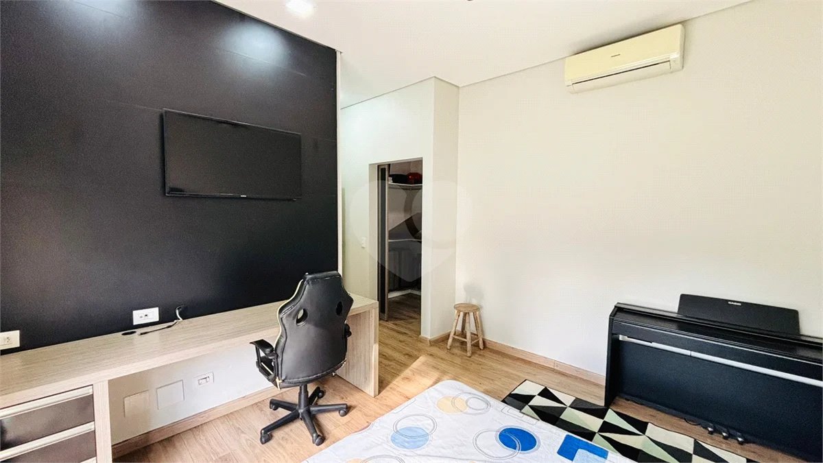 Casa à venda com 4 suítes no condomínio Dos Lagos, Itupeva - SP