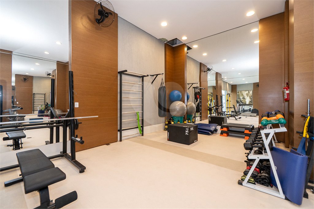 Apartamento à venda com 3 suítes em Sumarezinho, São Paulo, SP